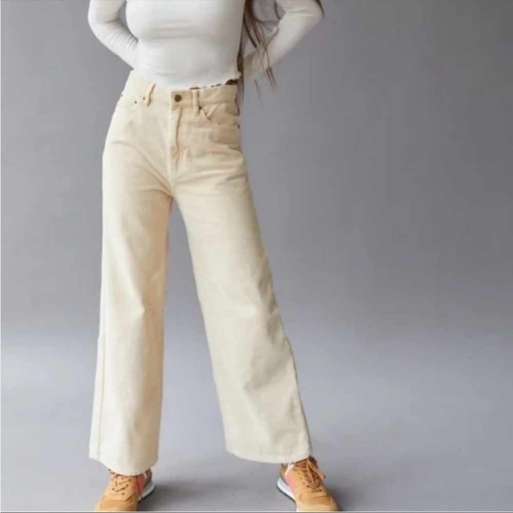 BDG for Urban Outfitters Cream Corduroy Pants | Size 25